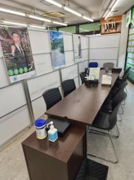 店舗内