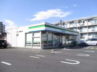 ファミリーマート草加瀬崎二丁目店：515m