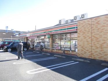 セブンイレブン草加栄町一丁目店：598m