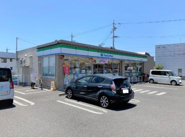 ファミリーマート北名古屋能田店：449m