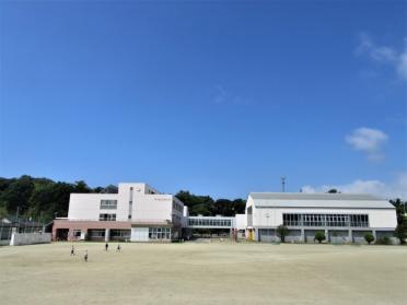 伊達市立伊達西小学校：959m