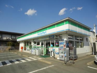 ファミリーマート天童乱川店：402m