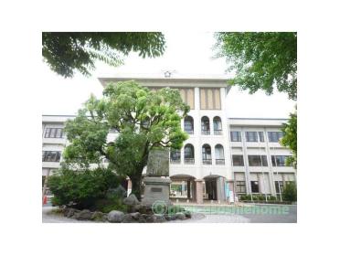 長浜市立長浜小学校：1627m