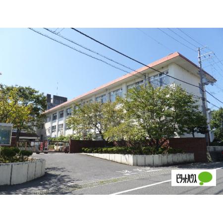 近江八幡市立桐原東小学校：438m