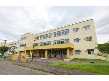 登別市立幌別西小学校：949m