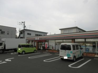 セブンイレブン秦野堀西店：464m