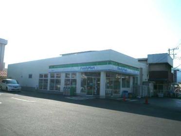 ファミリーマート開成延沢店：1034m