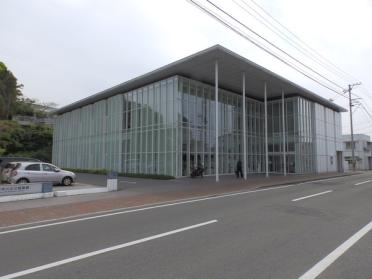 四国中央市川之江図書館：2527m