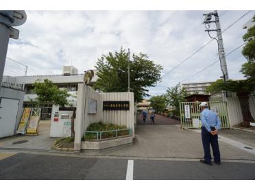 吹田市立東佐井寺小学校：202m