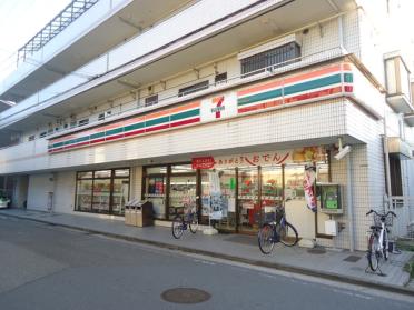 セブンイレブン横浜太尾町店：72m