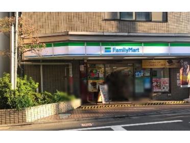 ファミリーマート小山三丁目店
