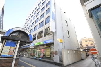 ・北九州モノレール/平和通駅 歩1分・JR鹿児島本線/小倉駅 歩7分