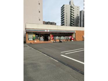 サニー駅南店：559m