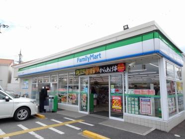 ファミリーマート京田辺興戸店：323m