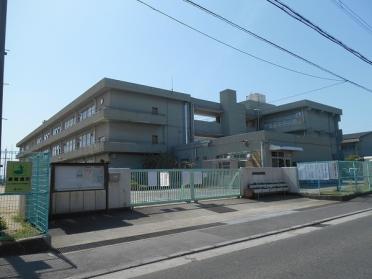 宇治市立北小倉小学校：831m