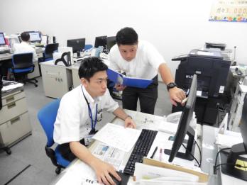 未経験でも先輩スタッフのサポートがあるから安心!