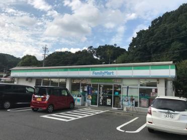 ファミリーマート瑞浪寺河戸店：77m