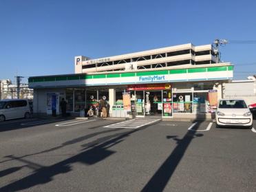 ファミリーマート多治見駅前店：250m