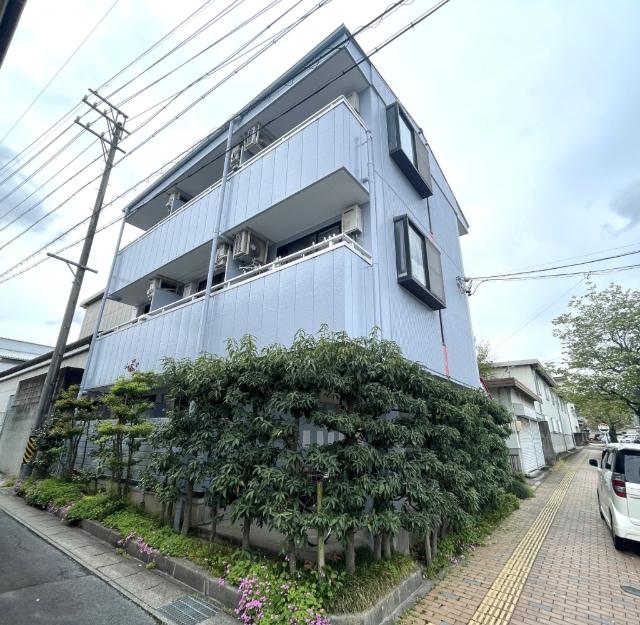 コーポトラスト