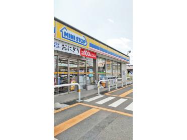 ミニストップ名古屋幸心店：182m