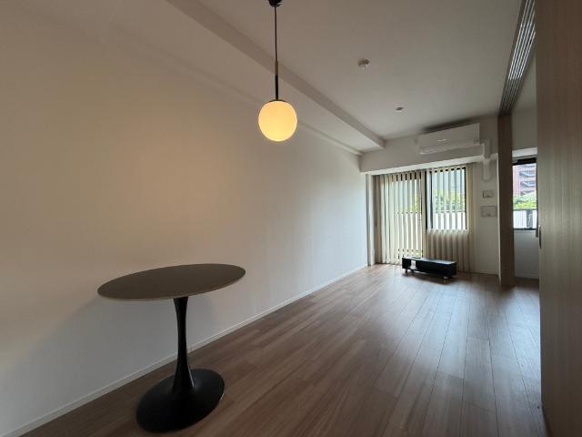 プレシス静岡七間町（302） リビング