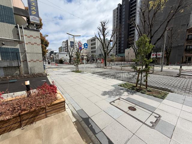 プレシス静岡七間町（302） 前面道路含む現地写真