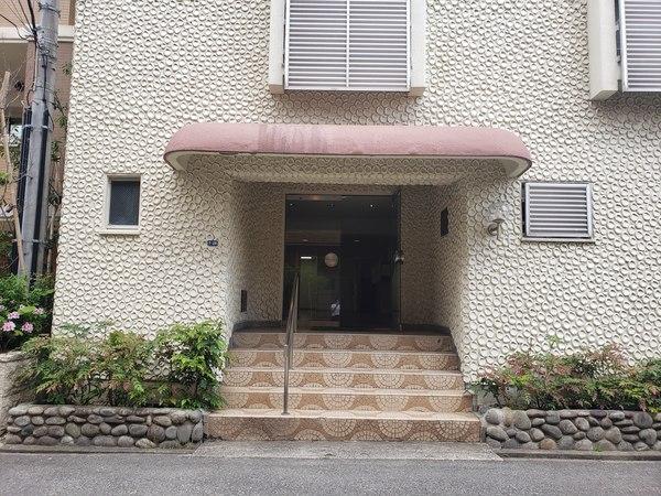 マンションエントランス