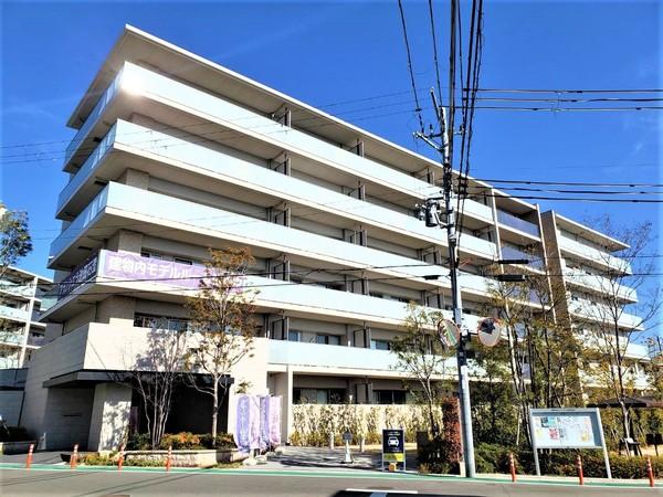 落ち着きのあるモダンなデザイン