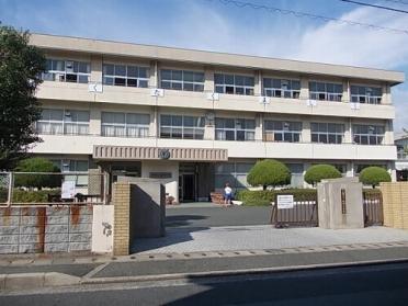 垢田小学校：350m