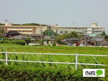 下関市立安岡小学校：842m