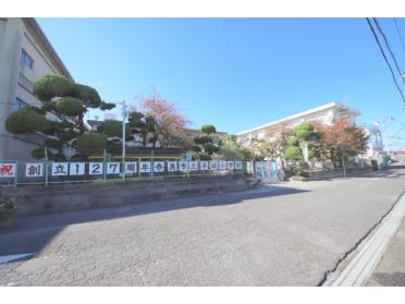 奈良市立平城小学校：311m