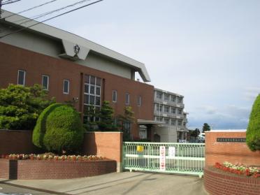 栗島小学校：190m