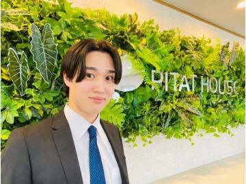 スタッフのサムネイル