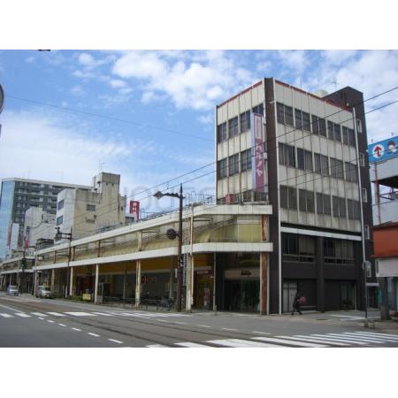 ピアゴ富山西町店：661m