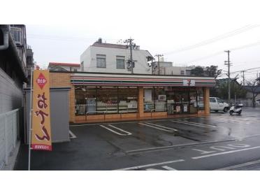 セブンイレブン大阪鶴町3丁目店：305m