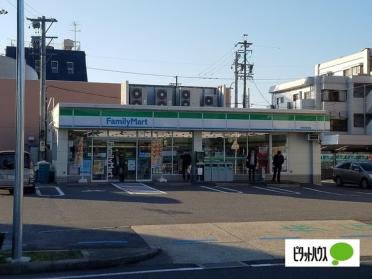 ファミリーマート瑞穂弥富通店：74m