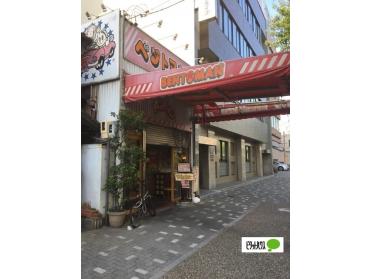 ベントマン堀田妙音通店：111m