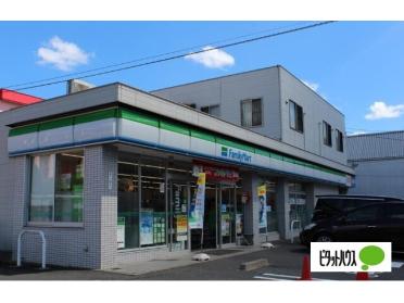 ファミリーマート名南白水店：245m