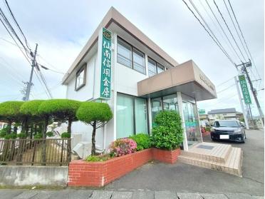 仙南信用金庫白石東店：2200m