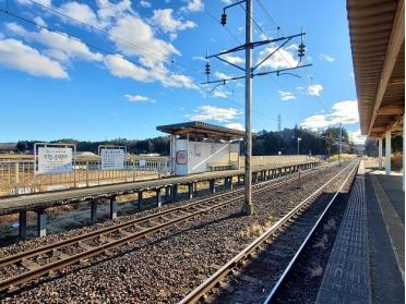 ＪＲ東船岡駅：690m