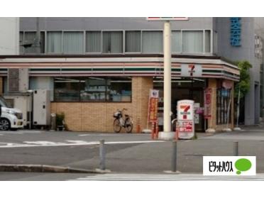 セブンイレブン大阪市岡元町1丁目店：449m