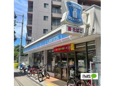 ローソン南堀江四丁目店：351m