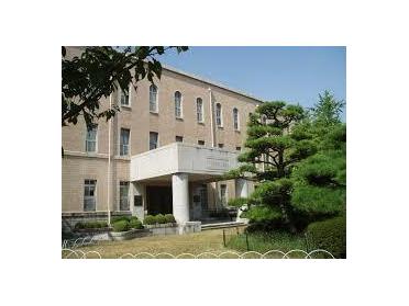 神戸大学附属図書館保健科学図書室：779m