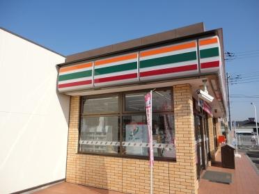 セブンイレブン市原古市場店：290m