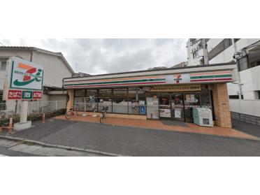 セブンイレブン足立中川1丁目店：737m