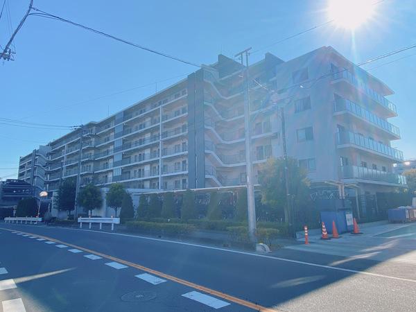 エントランス側（2022年1月）撮影