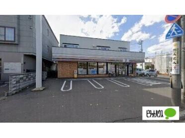 セブンイレブン札幌中の島1条10丁目店：127m