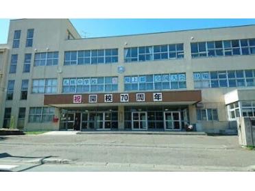 札幌市立札幌中学校：638m