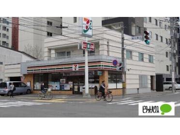 セブンイレブン札幌南9条西3丁目店：374m