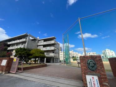 沖縄県立那覇高校：1160m